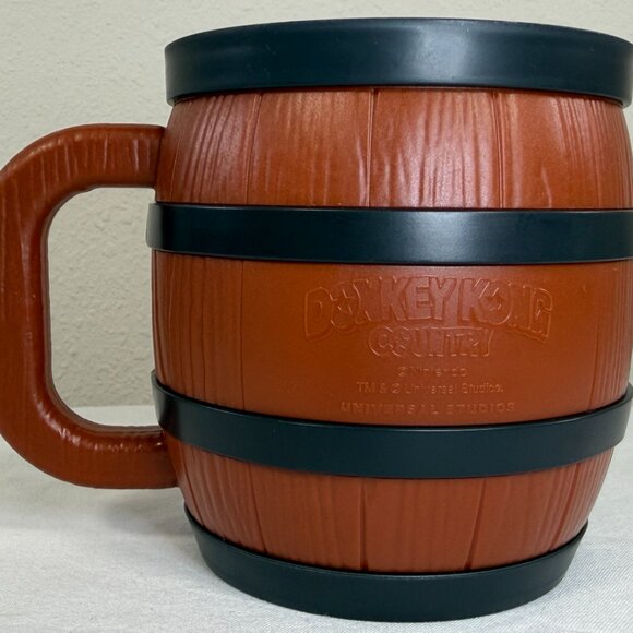 Donkey Kong Country Barrel Mug & Spoon Universal Studios Epic Universe Exclusive - Picture 4 of 11